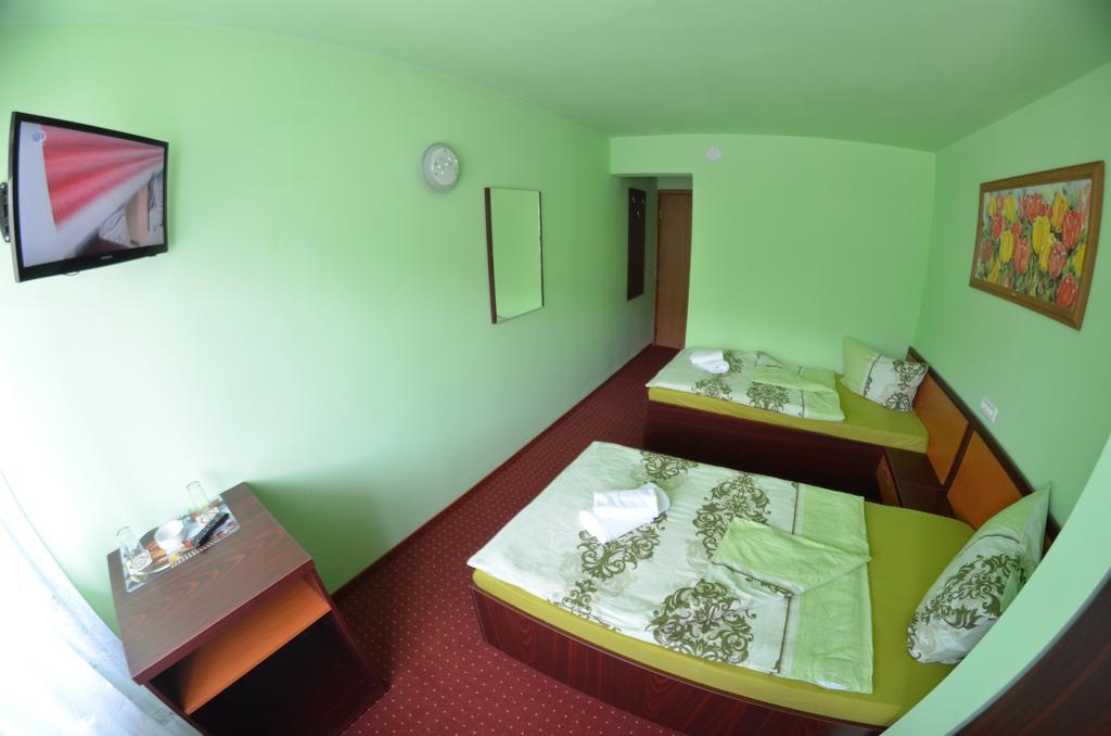 Hotel Le Baron ティミショアラ 部屋 写真